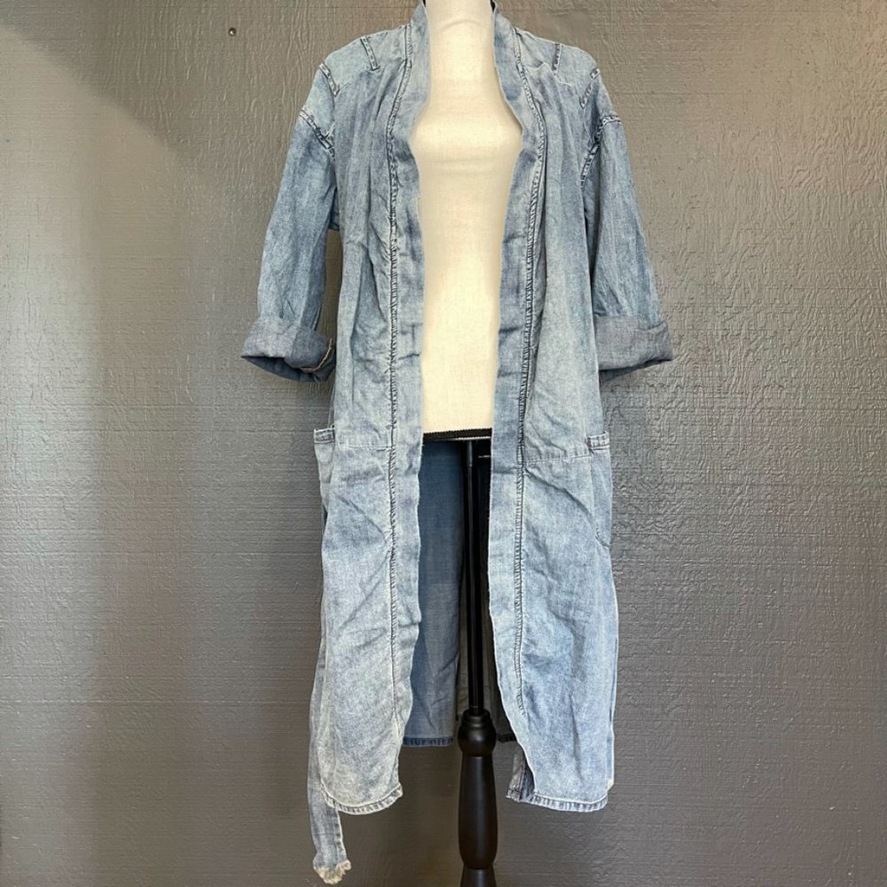 ROCKY CHAMBRAY ROBE - Picture 8 of 10